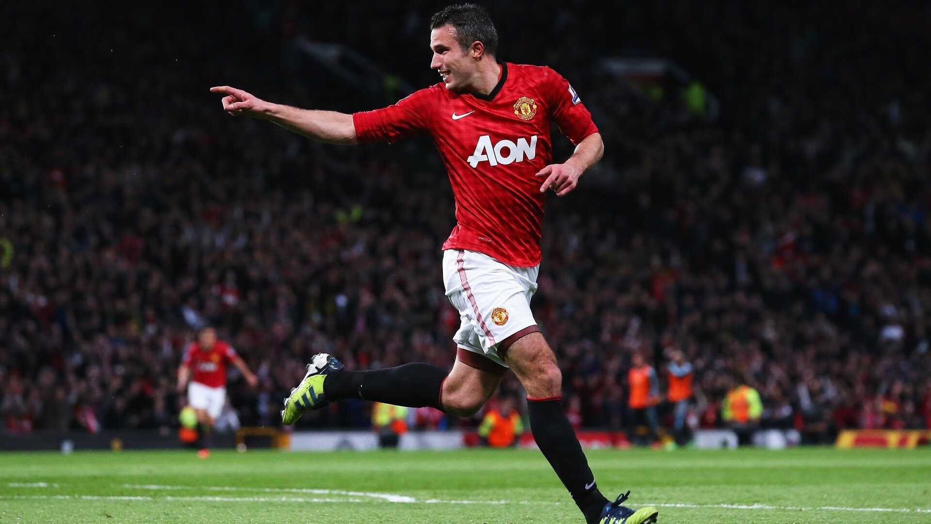 开云体育在线赛事直播-德甲：多特在客场逆转获胜，追逐拜仁压力继续，多特对阵拜仁比分预测